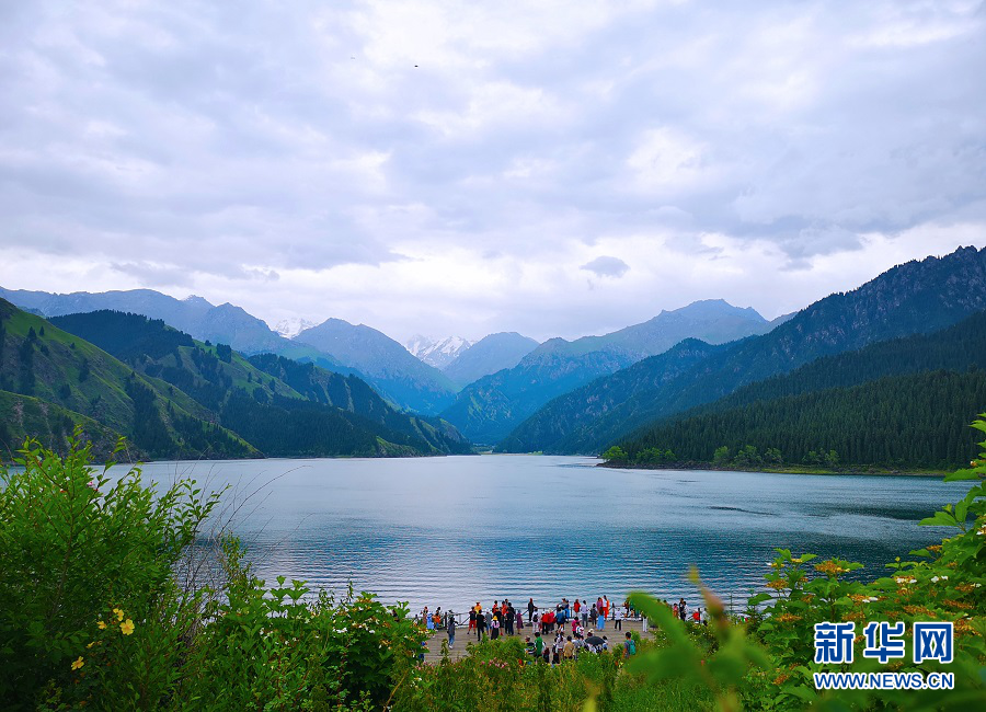 【新疆是个好地方】炎炎夏日，天山天池景区喊你来避暑纳凉！